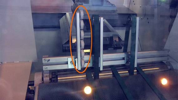 Three-side cutter uses xiros® plastic ball bearings