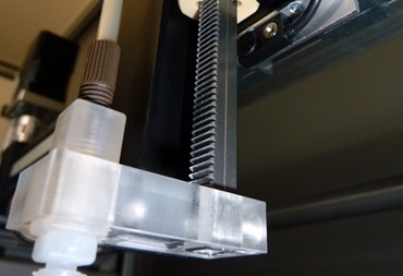 drylin GRQ rack axes in a bottling plant